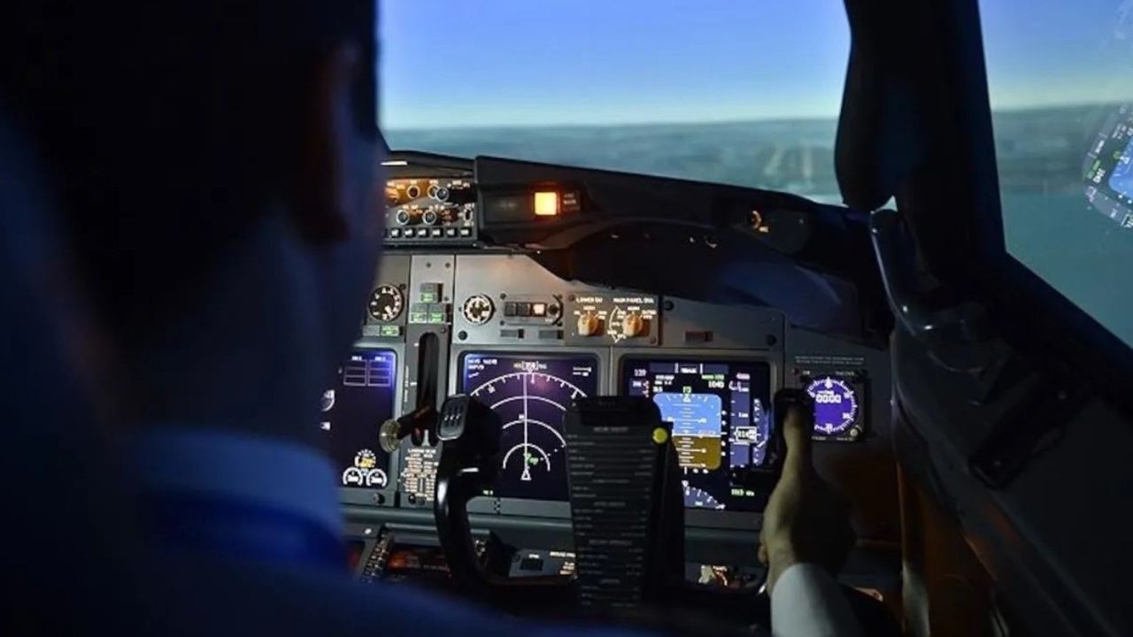 THY'nin yeni kararında pilotların kokpitte ibadet etmesine şartlı izin!