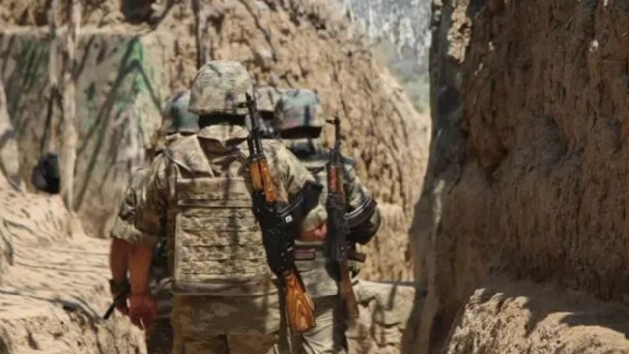 Azerbaycan'dan Karabağ'a operasyon: 4 polis şehit olmuştu