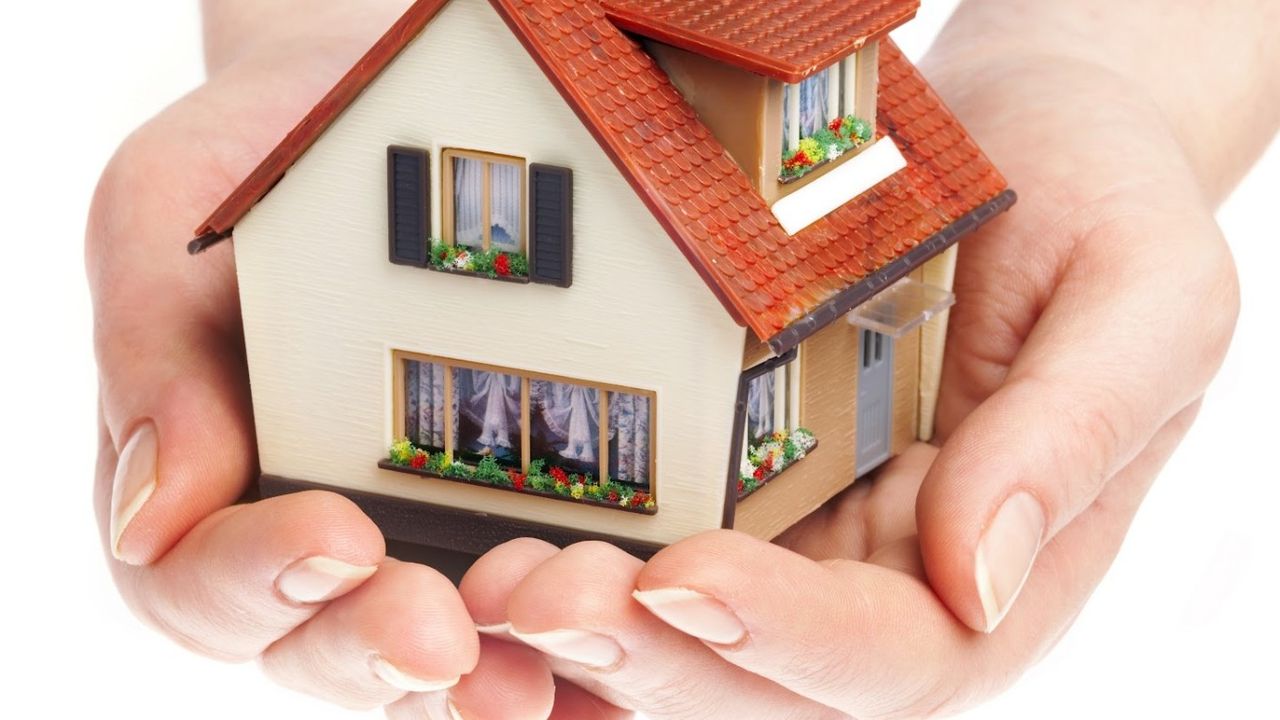 Evine gelen hediye 48 yıllık evini elinden aldı