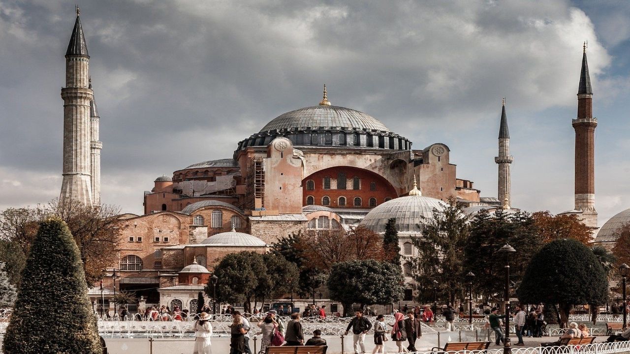Ayasofya 2024'te onlar için ücretli olacak