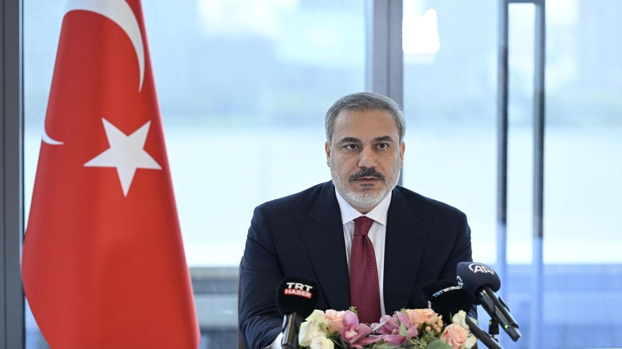 Bakan Fidan Filistin meselesi için Katar'da