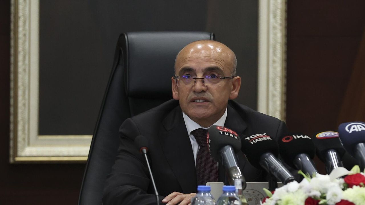 Bakan Şimşek’ten enflasyon uyarısı: Sıkı Para Politikası devam edecek 