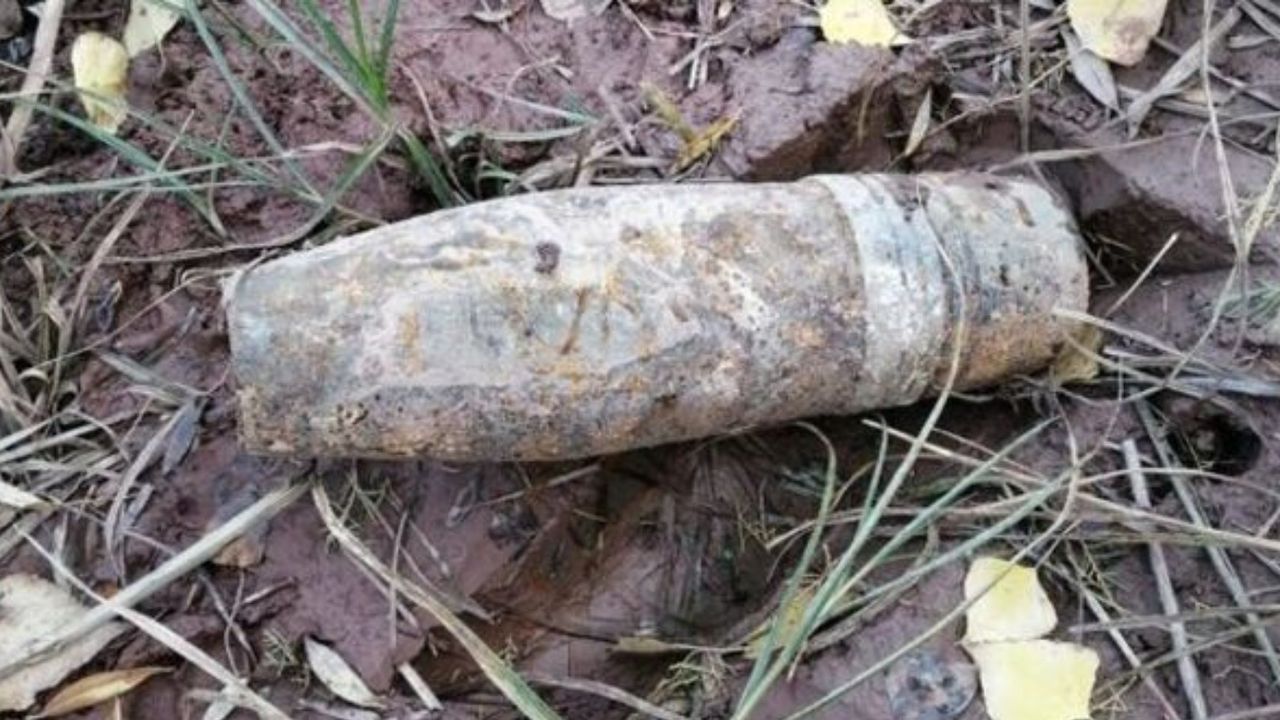 Balık tutmaya gitti, patlamamış top mermisi buldu