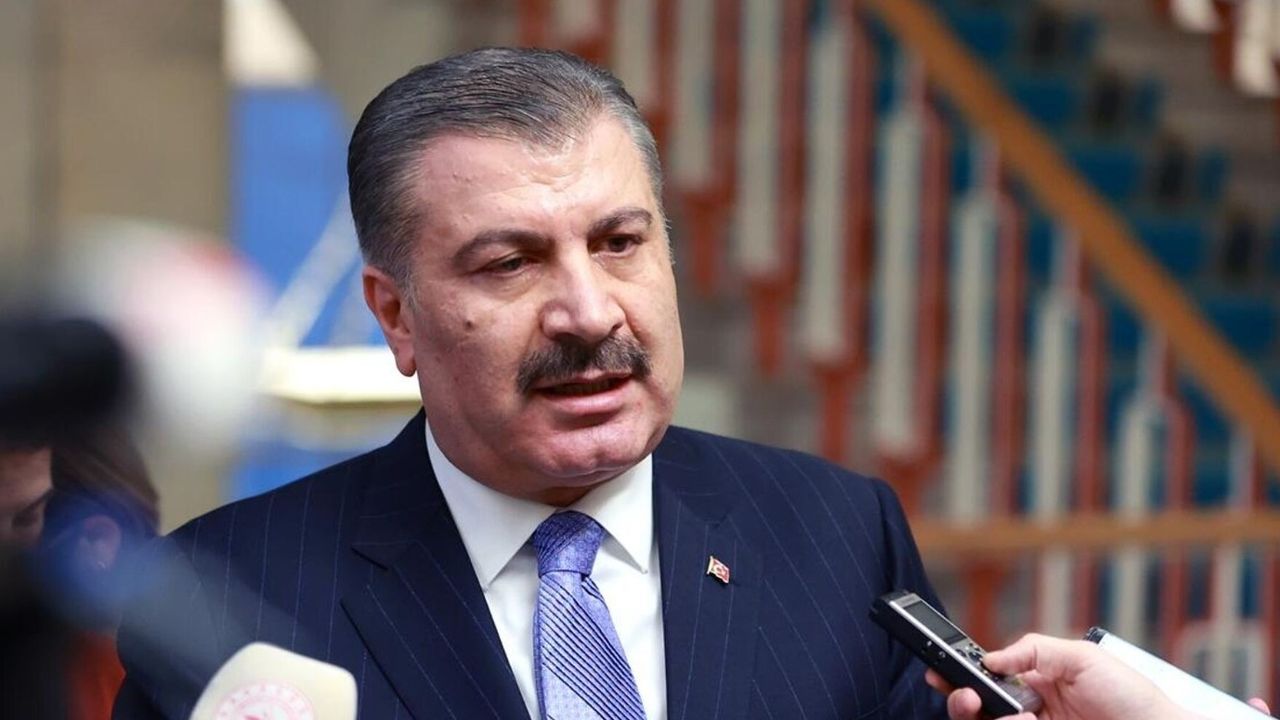 Fahrettin Koca: Türkiye'nin tüm insanları, tüm sağlık çalışanları büyük kaygı içinde