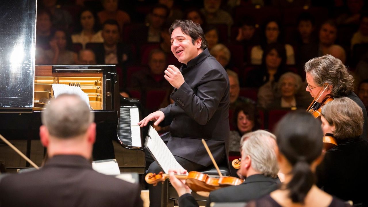 Filistin destekli paylaşımları sonrasında Fazıl Say'ın İsviçre'deki konserleri iptal edildi