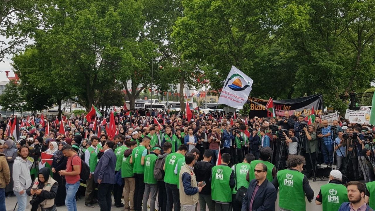 İstanbul’da Filistin direnişine destek yürüyüşü