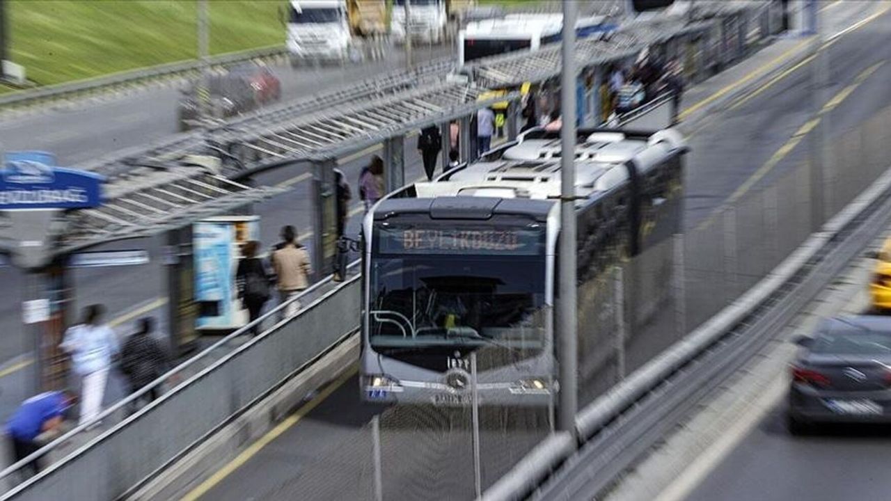 İstanbul’da toplu ulaşımda kredi kartıyla binişe indirim müjdesi