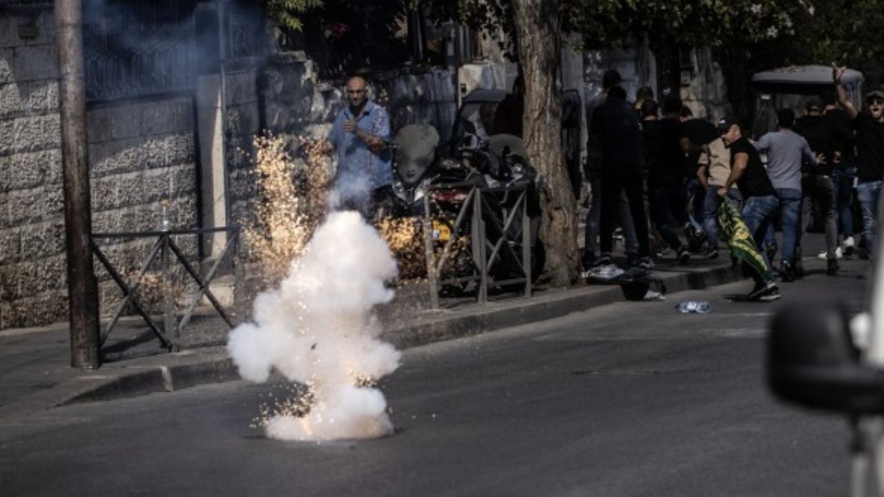 Kudüs’te cuma namazına gaz fişeği engeli: İsrail’in ibadet hakkına saygısızlığı