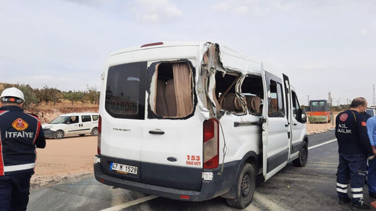 Mardin’de korkutan kaza: Minibüs ile kamyon çarpıştı, 5 kişi yaralandı