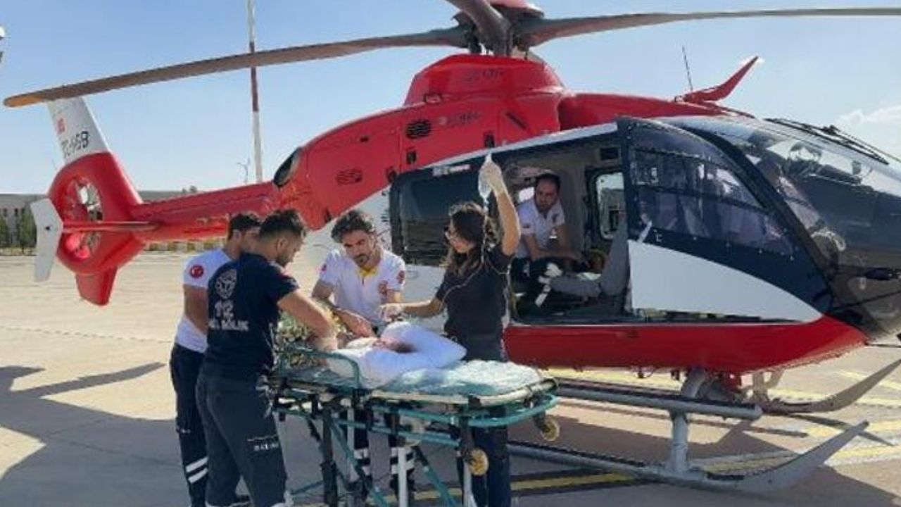 Şırnak’ta sıcak su kazası yaşayan bebek için helikopter havalandı