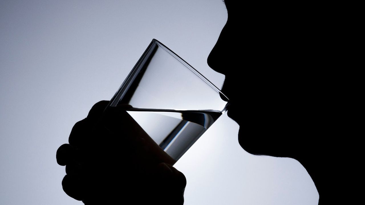 Suyu bu kurala göre içmek kilo verdiriyor! Japonların zayıf kalma sırrı açığa çıktı