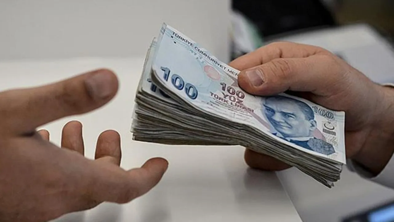 Toplu para arayan eşe dosta değil İş Bankası'na koşacak! Hızlı onaylı 200.000 TL ihtiyaç kredisi kampanyası