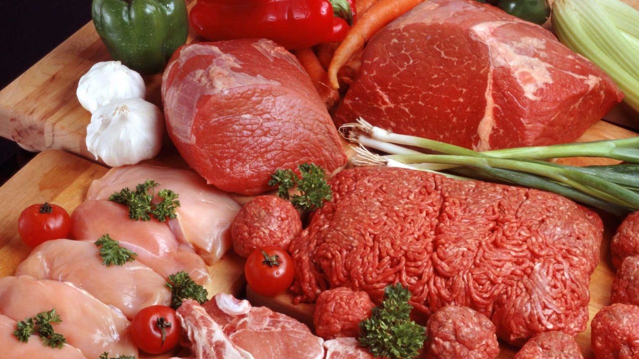 15 gün içersinde 1 kg fiyatına 45 TL zam geldi...Kırmızı et fiyatlarına bir zam daha yolda! Vatandaş evine et götüremeyecek