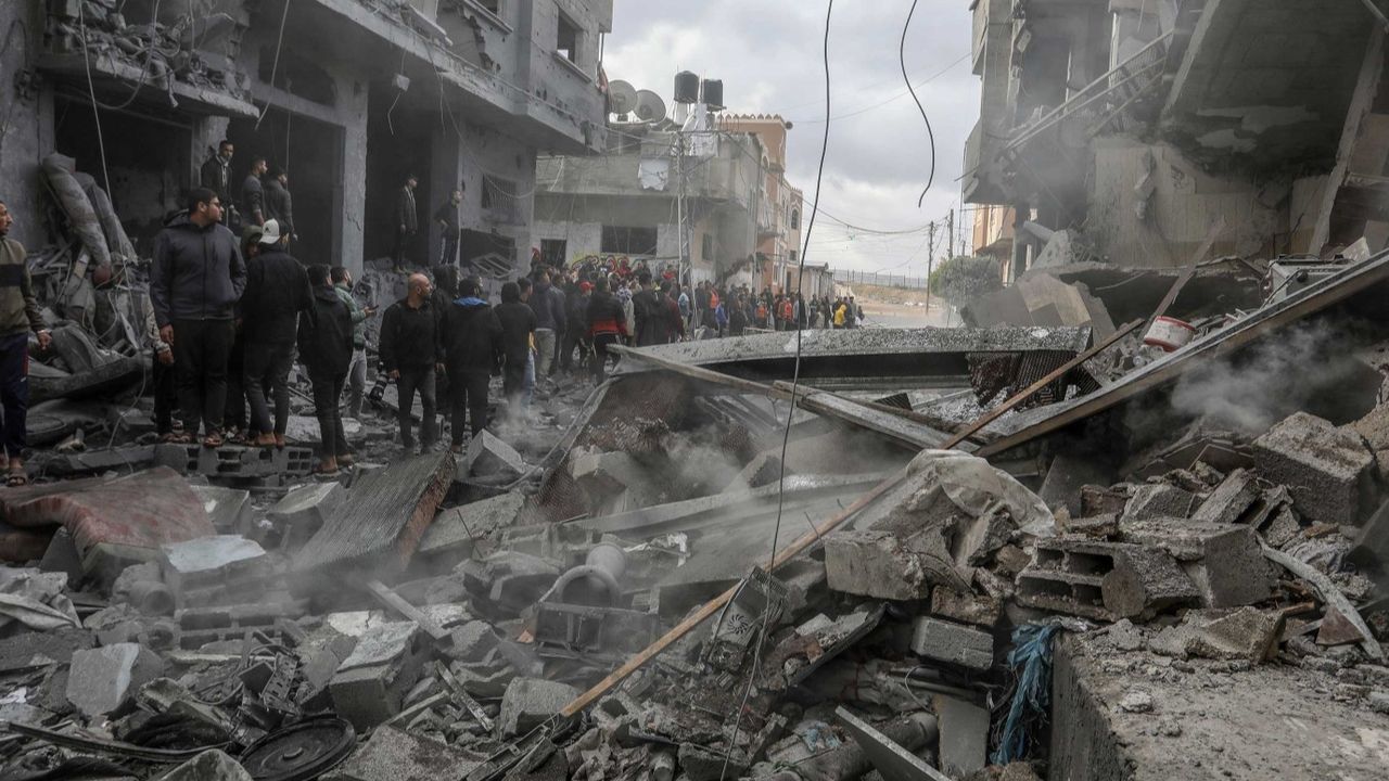 39 Filistinli esir serbest bırakılmak üzere Batı Şeria’ya nakledildi