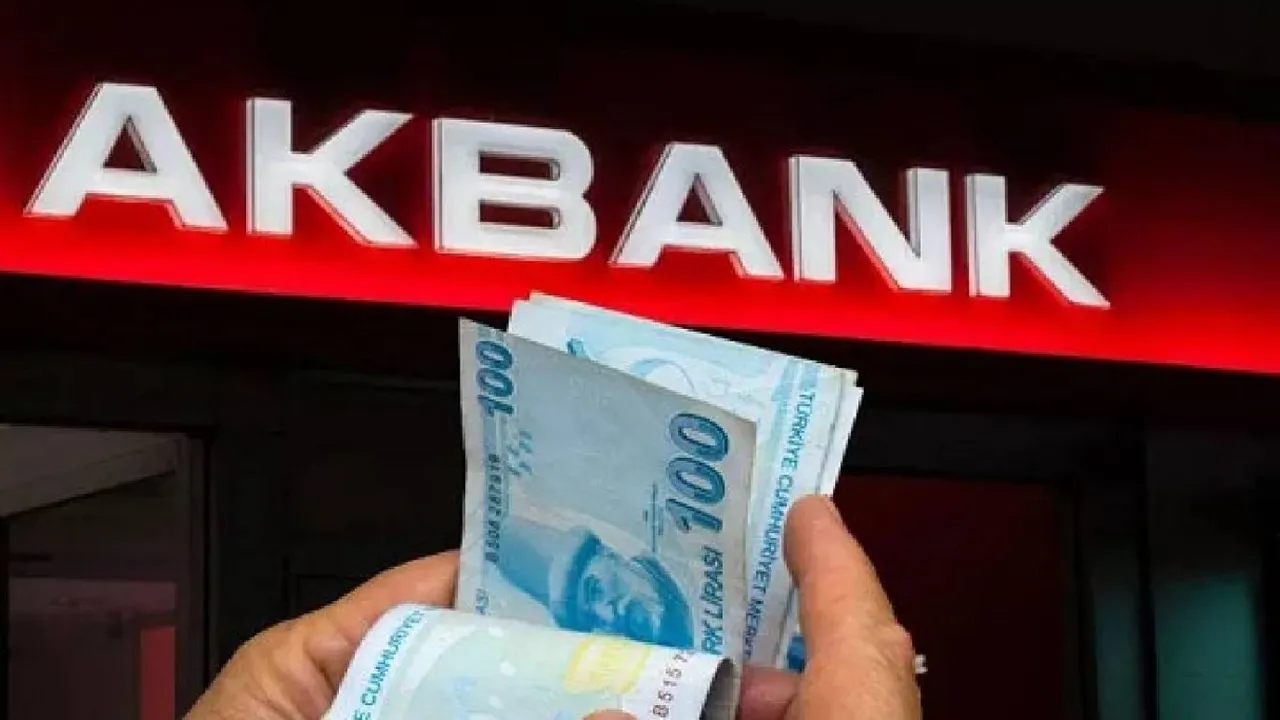 Akbank'ta hesabı olan yaşadı! 2 yıl boyunca tek kuruş ödemeyecekler: Banka 2500 TL de üstüne verecek