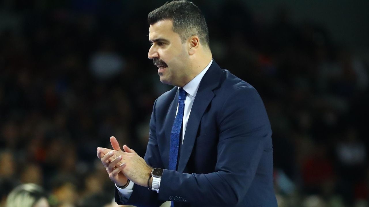 Anadolu Efes deplasmanda mağlup