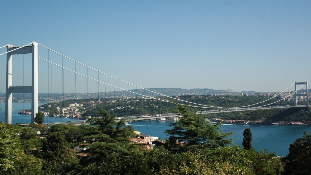 Bakanlıktan, otoyol ve köprüler satılacak iddialarına ilişkin açıklama 