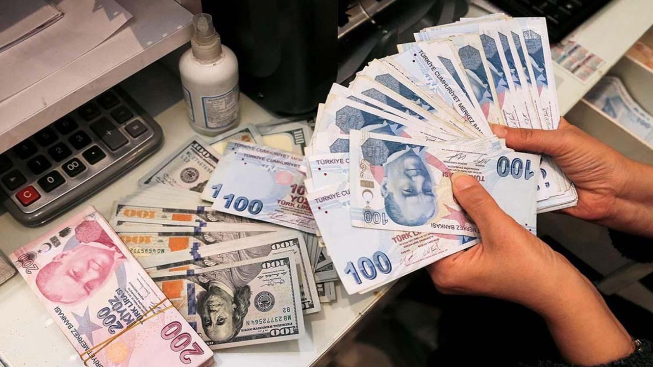 Bankalardan sürpriz faiz müjdesi verildi! 150 Bin TL'nin aylık getirisi havalara uçuracak