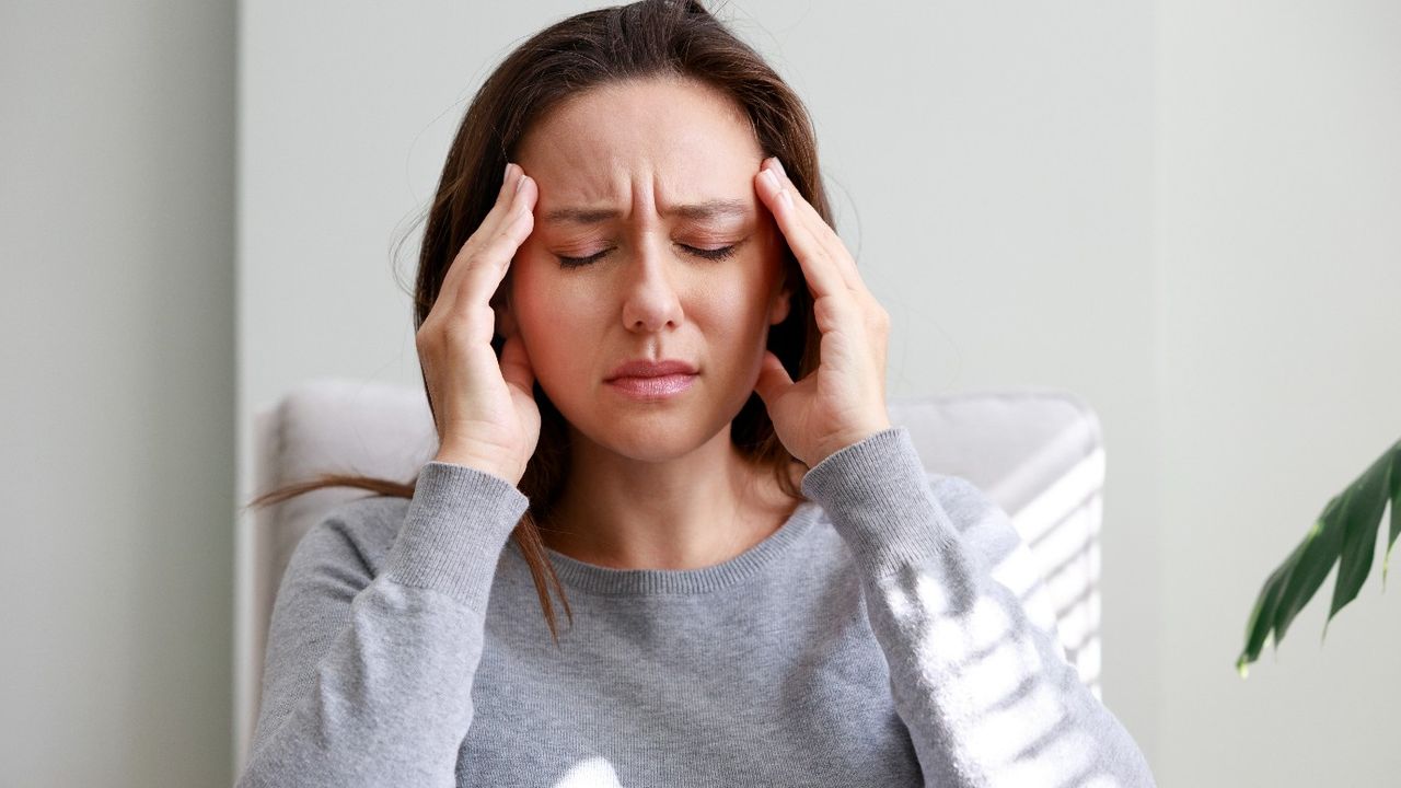 Baş ağrısını anında yok ediyor! Tek bir damla bile yeterli... 