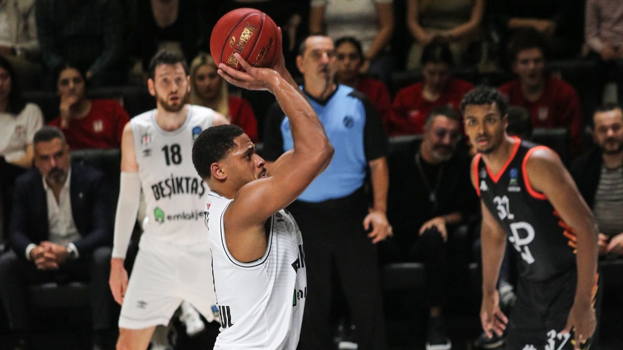 Beşiktaş, London Lions'a mağlup oldu