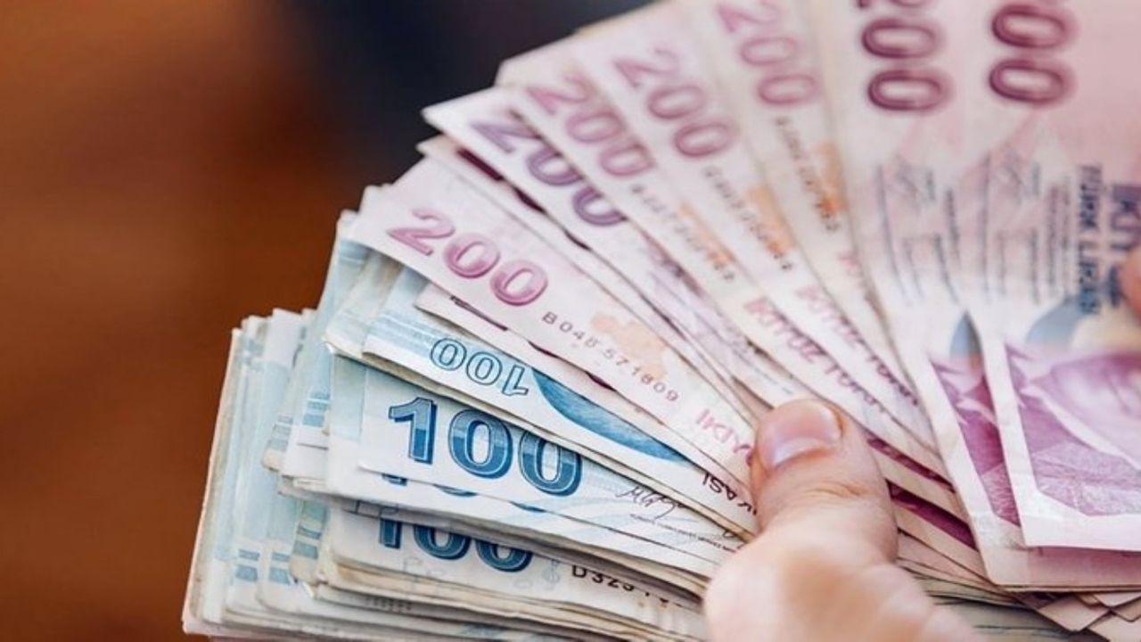 Bu banka kartı olana MÜJDE! Kasım ayında 2500 TL ödenecek