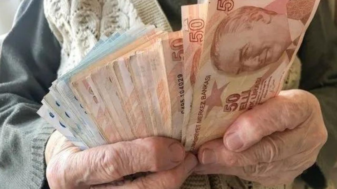 Çalışan emeklilere müjde: Erdoğan’dan ikramiye talimatı