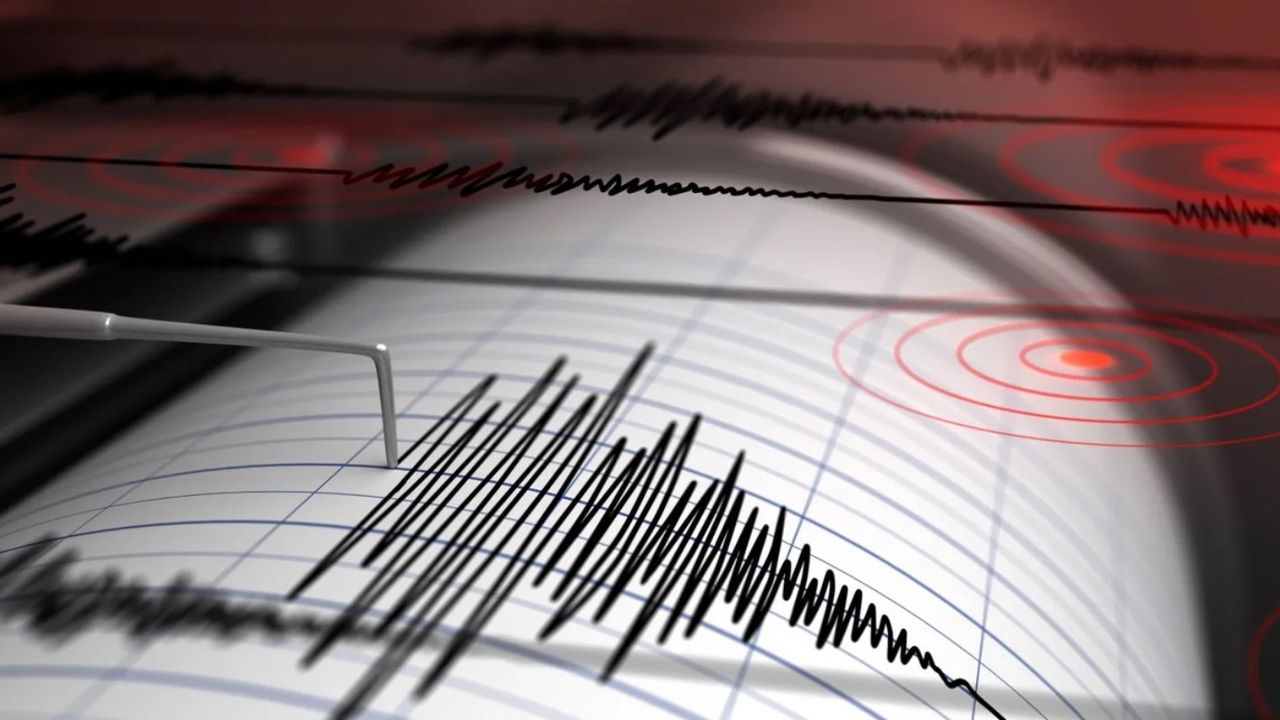 Denizli’de 3.4 büyüklüğünde deprem! Türkiye’nin batısı sallandı