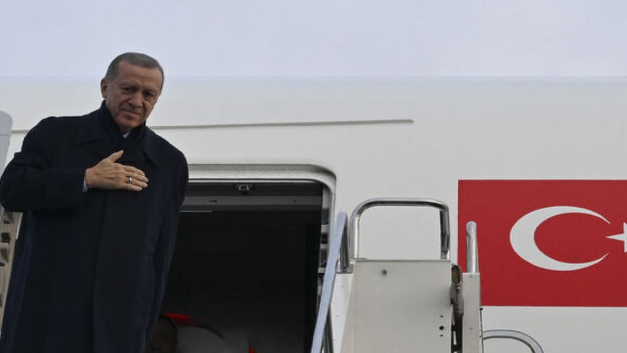 Erdoğan, Ekonomik İşbirliği Teşkilatı Zirvesi için Özbekistan'a gitti