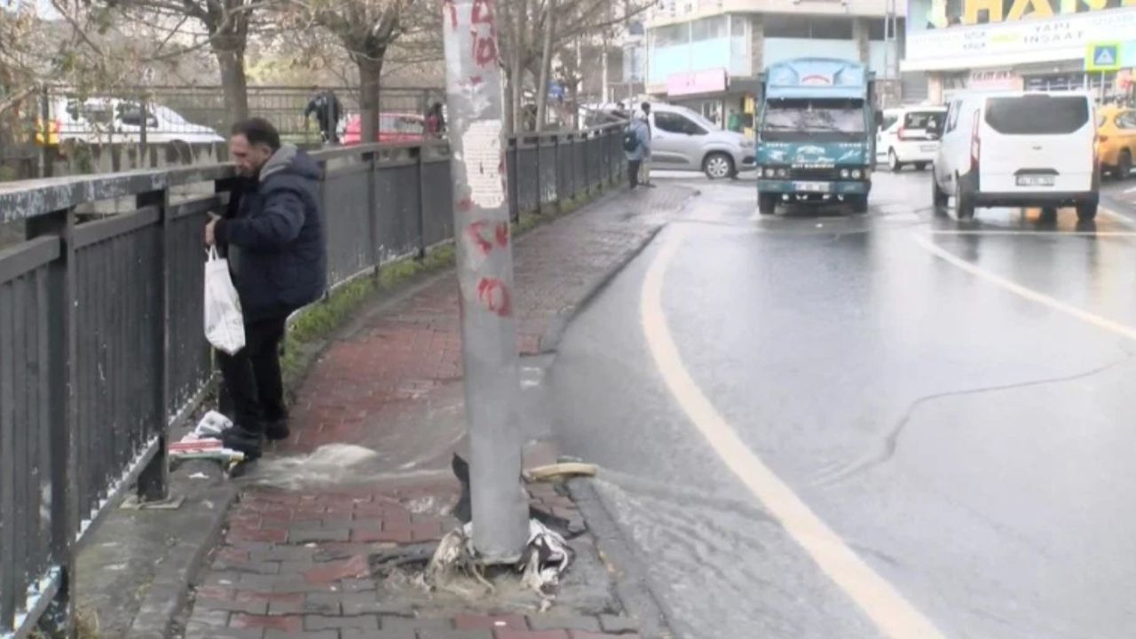 Esenyurt’ta sel dehşeti: Anne-oğul ölümden döndü