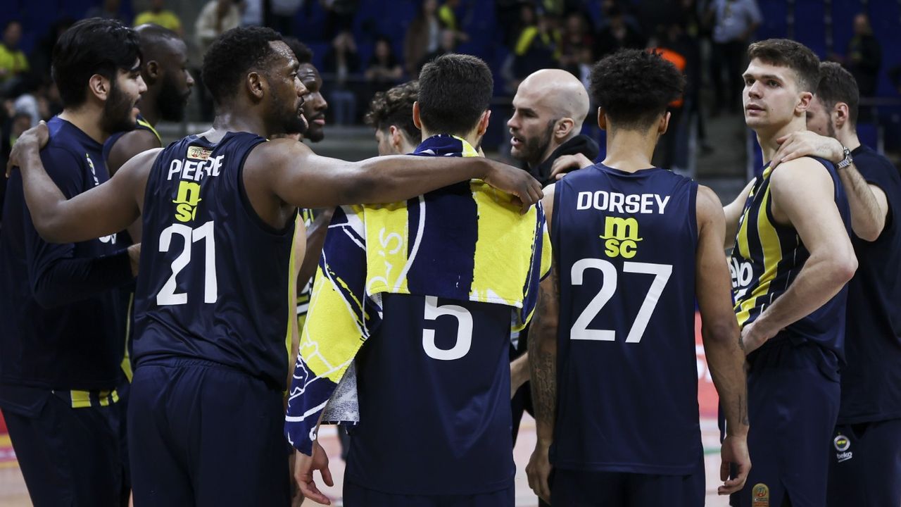 Fenerbahçe Beko, evinde Olympiacos’u mağlup etti.