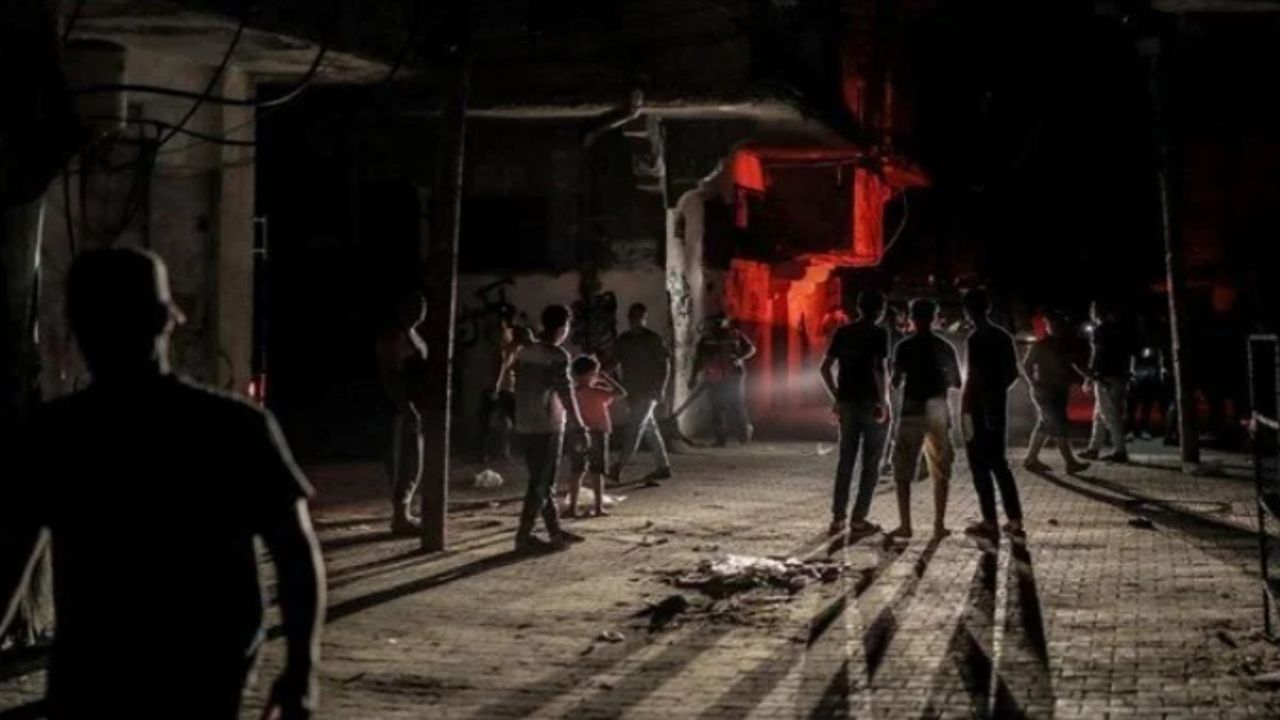 Gazze’de iletişim ve internet yeniden kesildi