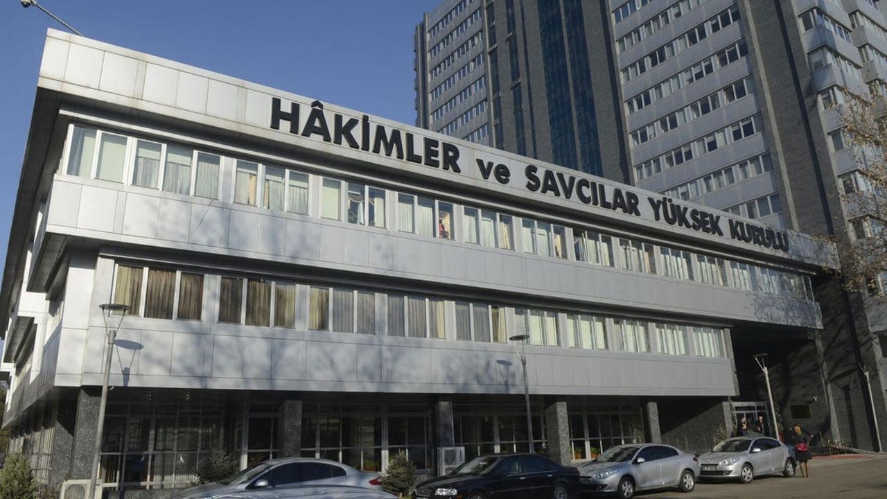 Hakim Sidar Demiroğlu rüşvet iddiasıyla açığa alındı