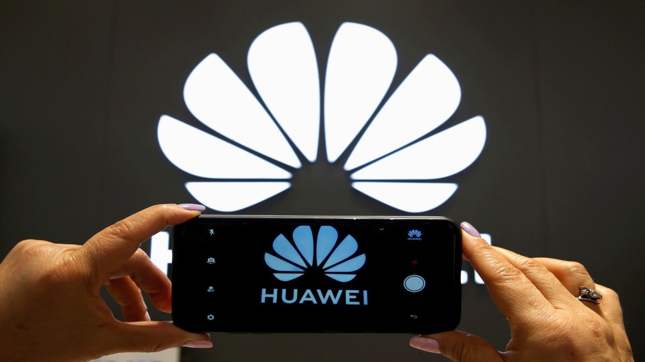 Huawei’den flaş açıklama! Huawei telefonlar, Android uygulamalarını desteklemeye devam edecek mi? 