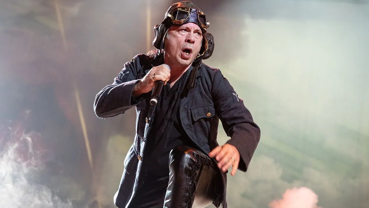 Iron Maiden'ın Solisti Bruce Dickinson, 2024'te İstanbul'da!