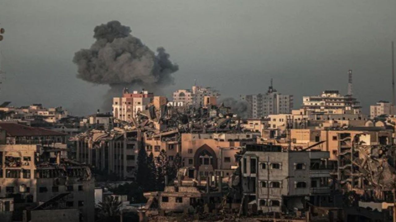 İsrail, Hamas’ın lideri Haniye’nin evini bombaladı