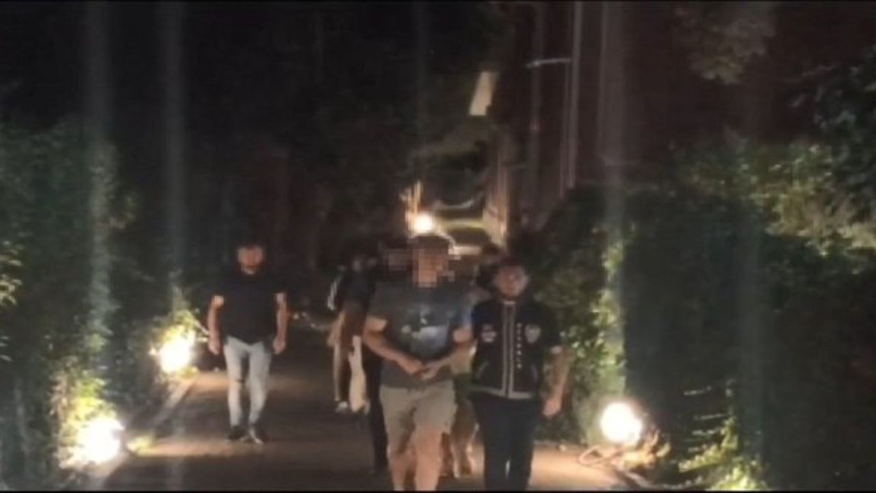 İstiklal Caddesi'nde sahte dolar dağıtanlar hakkında karar