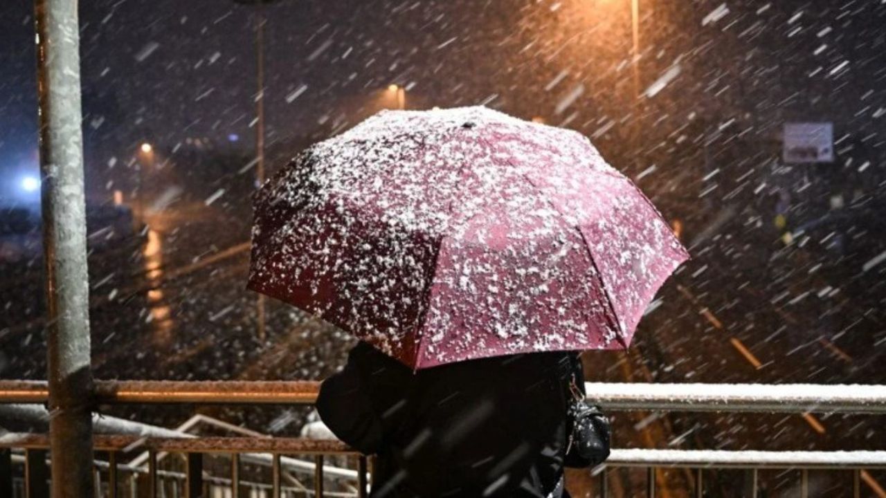 Kasım ayında İstanbul’a kar sürprizi: 7 yıl sonra beyaz örtü