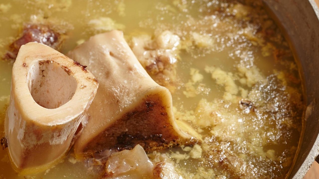 Kollajen deposu, kemik erimesini önlüyor! Bir kaşığı bile şifa... 