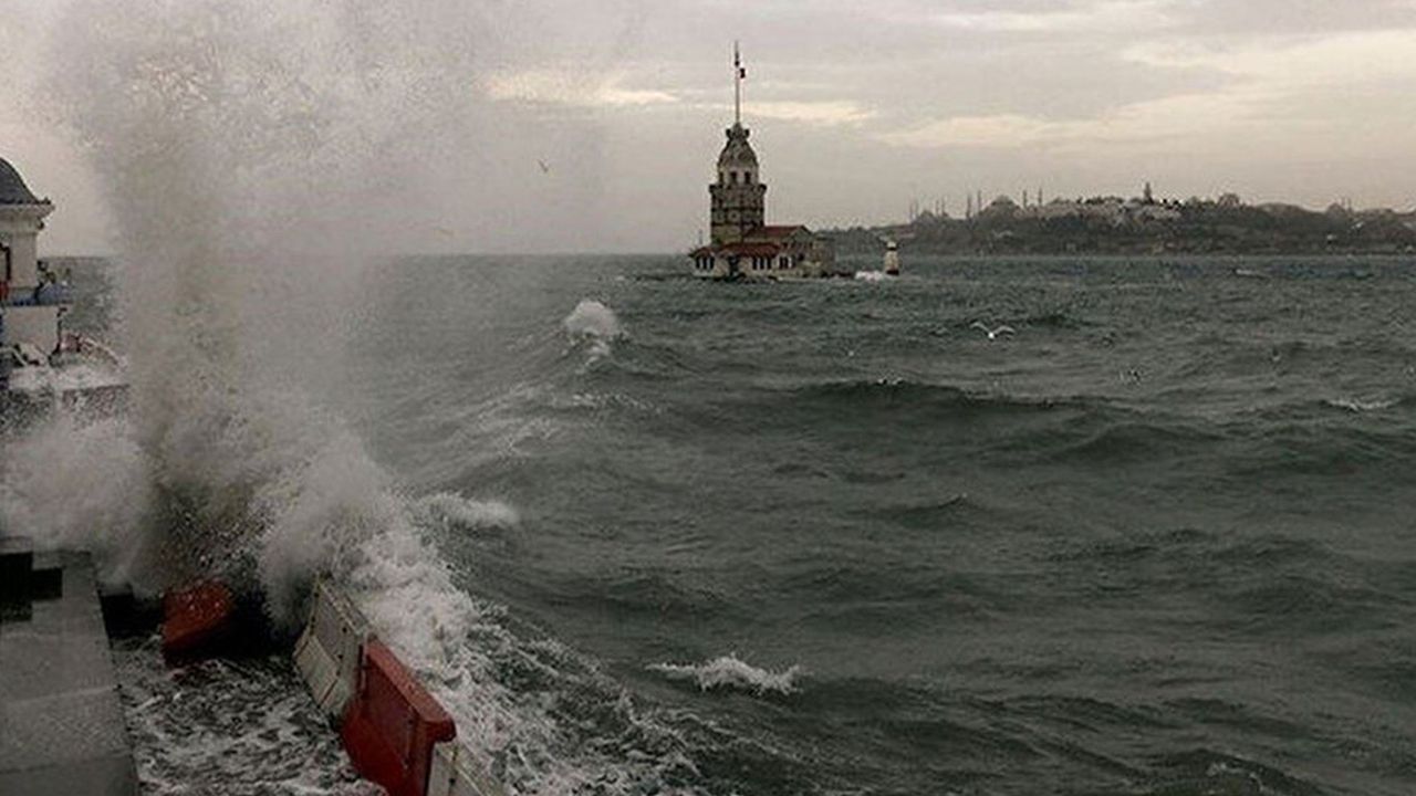 Marmara’yı fırtına vuracak: Meteoroloji İstanbul için saat verdi