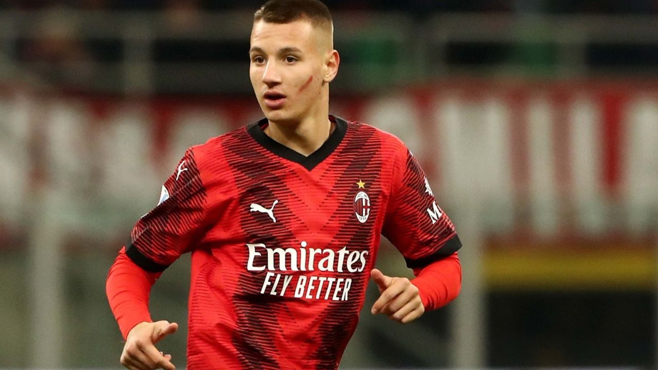 Milan, Fiorentina’yı mağlup etti, Camarda tarihe geçti