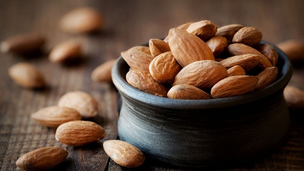 O hastalığın ilacı bademde saklıymış! Öyle bir faydası var ki... 