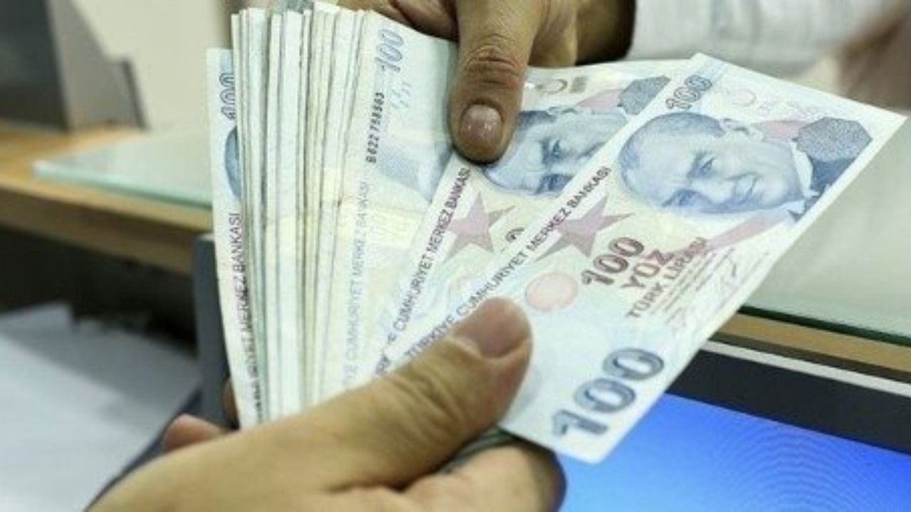 Resmi Gazete'de SON DAKİKA ONAYI! Kamu görevlilerine ŞOK haber! Devlet o paraları geri almaya başlıyor!