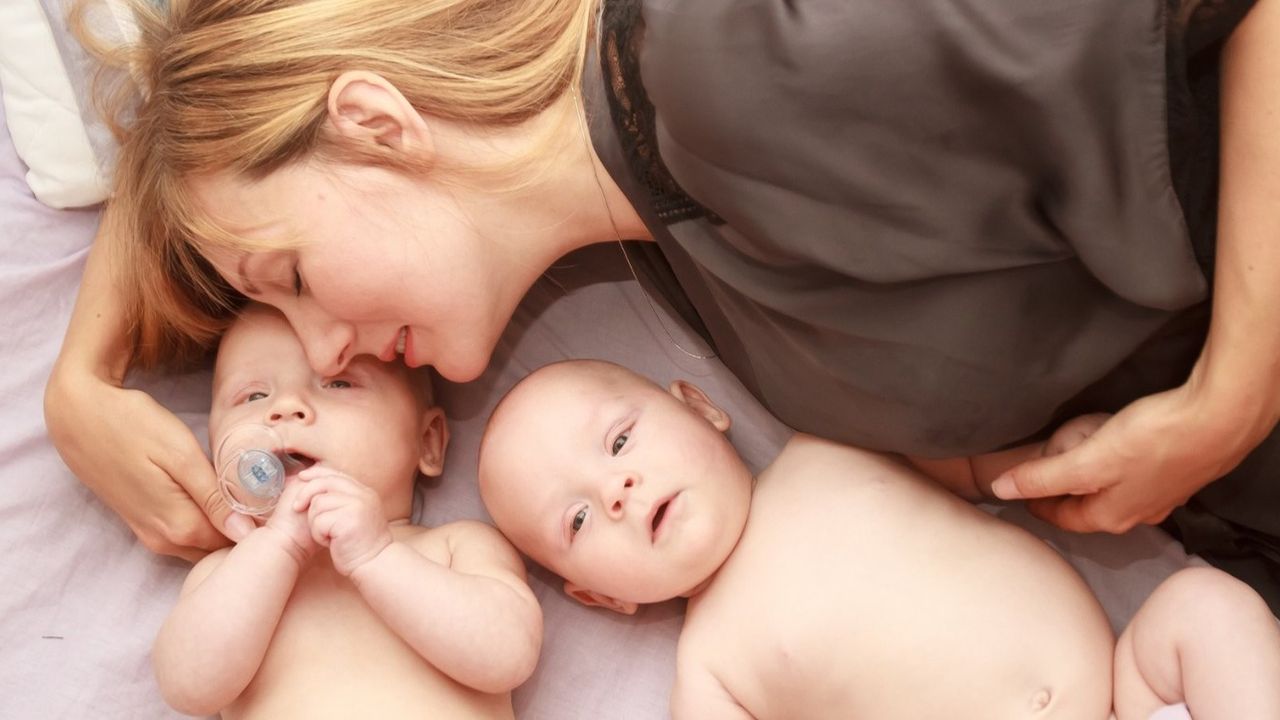 Tıp otoriteleri şaşkın… İkiz bebek doğumları arttı