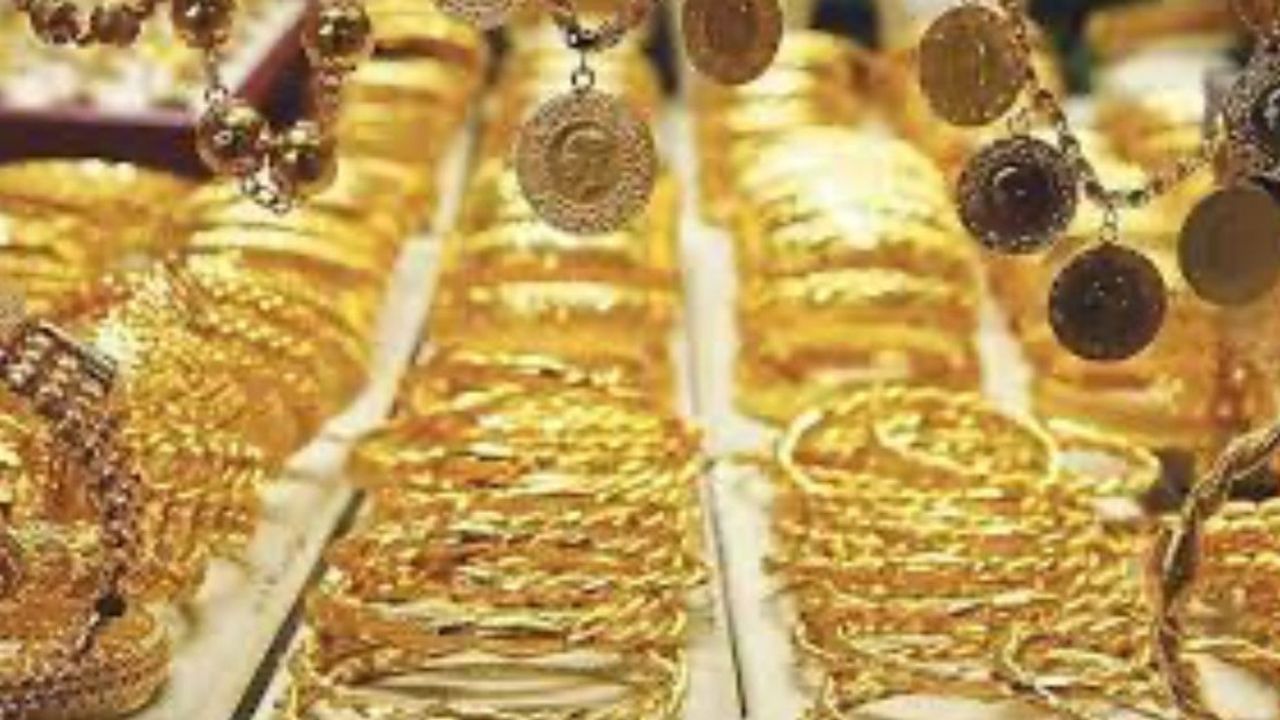 21 Aralık 2023 Perşembe altın piyasalarında son durum ne? Gram altın, çeyrek altın ne kadar? Altın alınır mı, satılır mı?