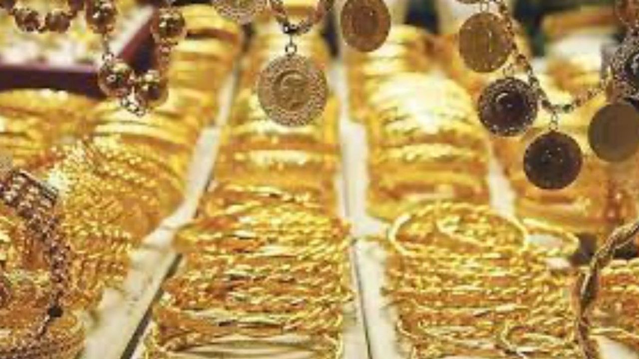 Altın Yatırımcıları Sevinecek! 2024 Yılında Altın Fiyatları Uçacak: '2024 Altının Yılı Olacak'