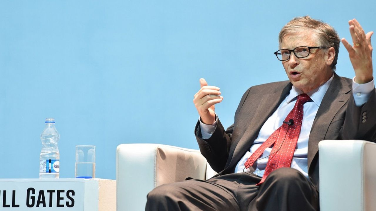 Bill Gates’e göre yapay zekâ yakında 'büyük bir teknoloji patlaması' yaratacak!