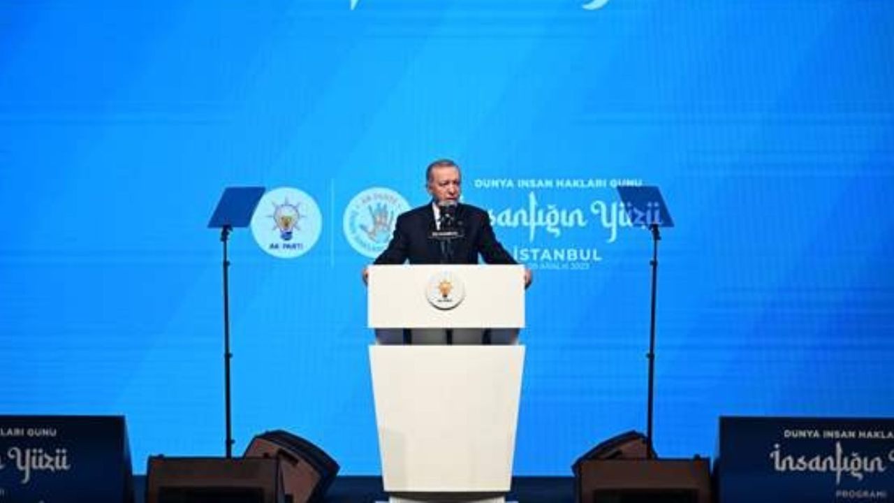Erdoğan: Batı’nın İslam düşmanlığı insan haklarının en büyük tehdidi