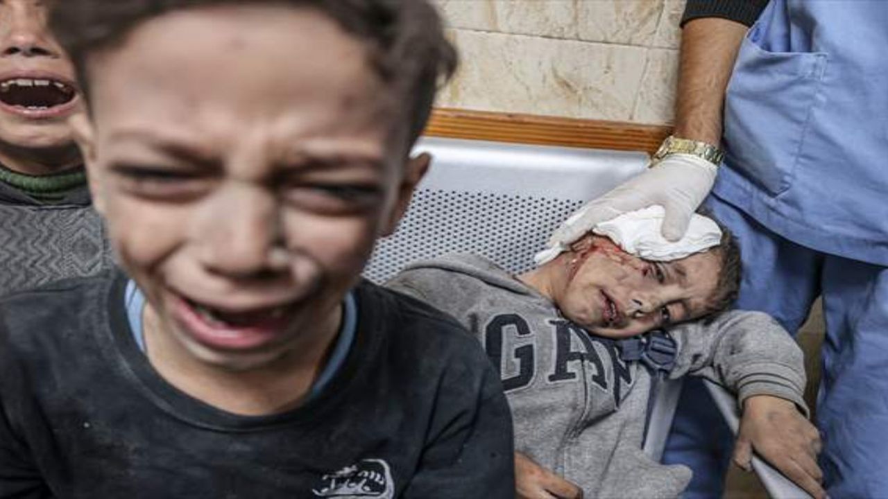 Gazze’de İsrail’in hastane katliamı: 3 çocuk oksijensizlikten can verdi