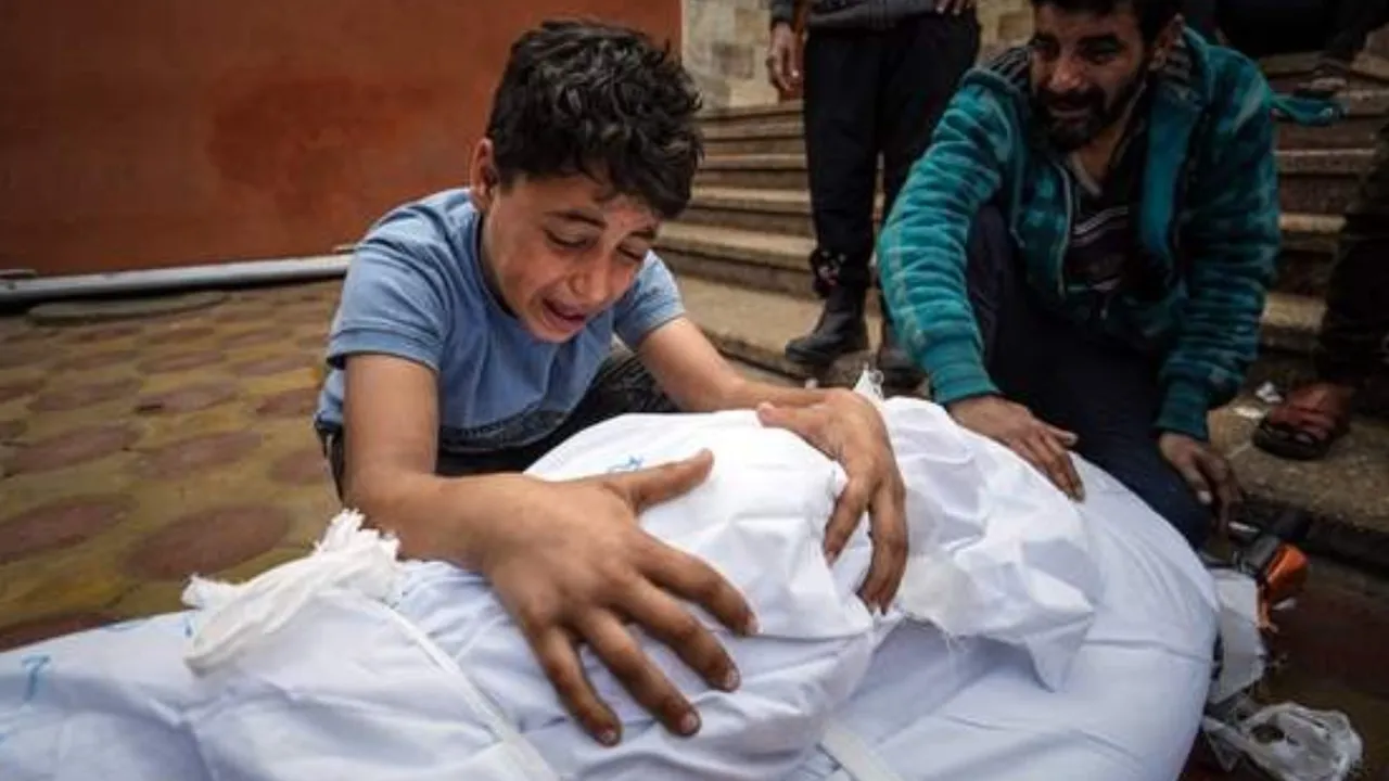Gazze’de kanlı gece: İsrail’in saldırılarında 45 Filistinli şehit oldu