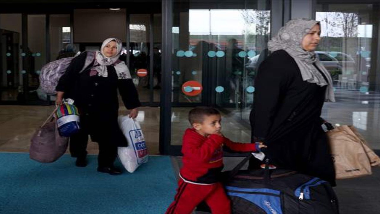 Gazze’den kurtarılan 130 Türk, Mısır’a ulaştı